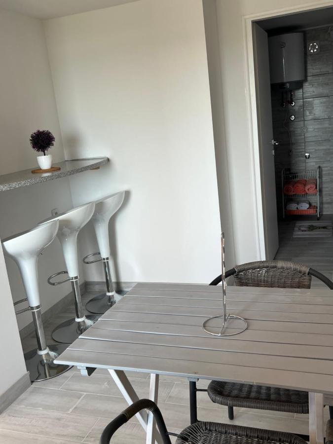 Apartments Linic Nin Bagian luar foto