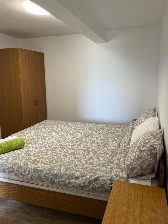 Apartments Linic Nin Bagian luar foto
