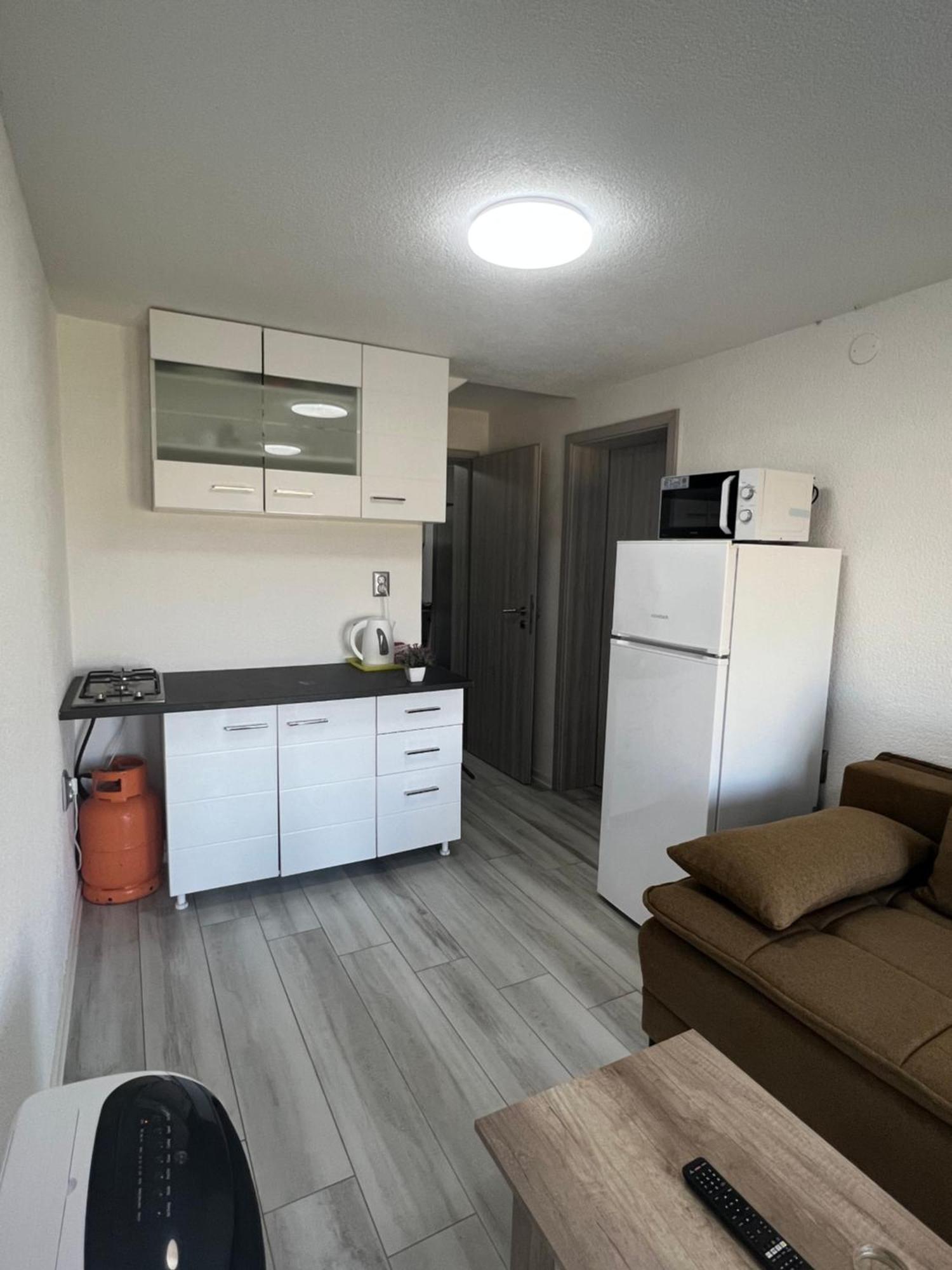 Apartments Linic Nin Bagian luar foto